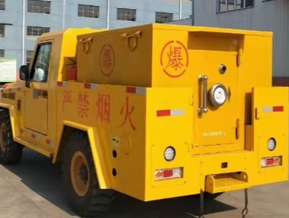 上街凯龙爆破器材运输车：保障爆破任务的安全运行